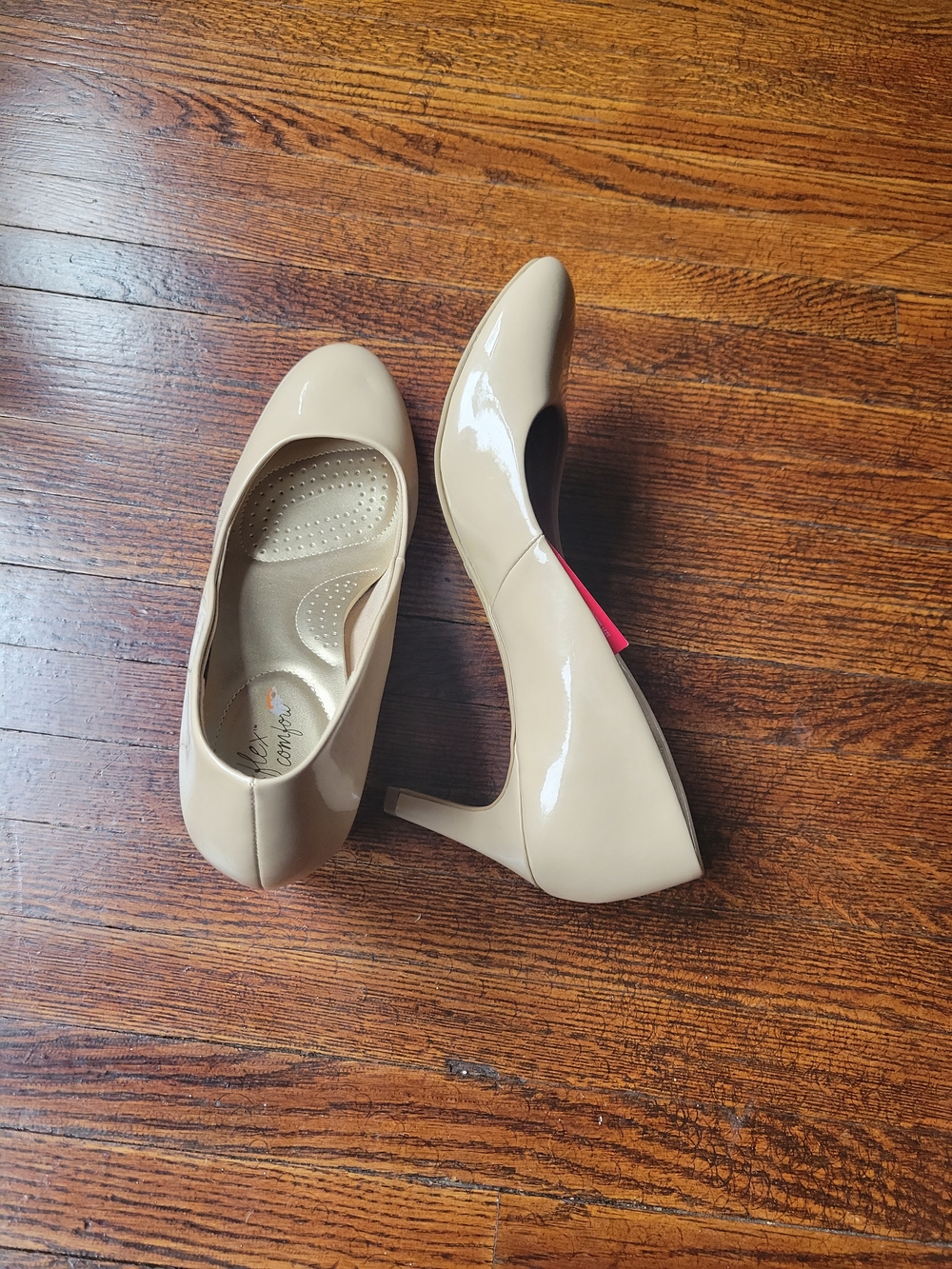 Dexflex Comfort Women's Shoes Beige Faux Patent Classic Pump 3" Heel Size 11 - Picture 7 of 16